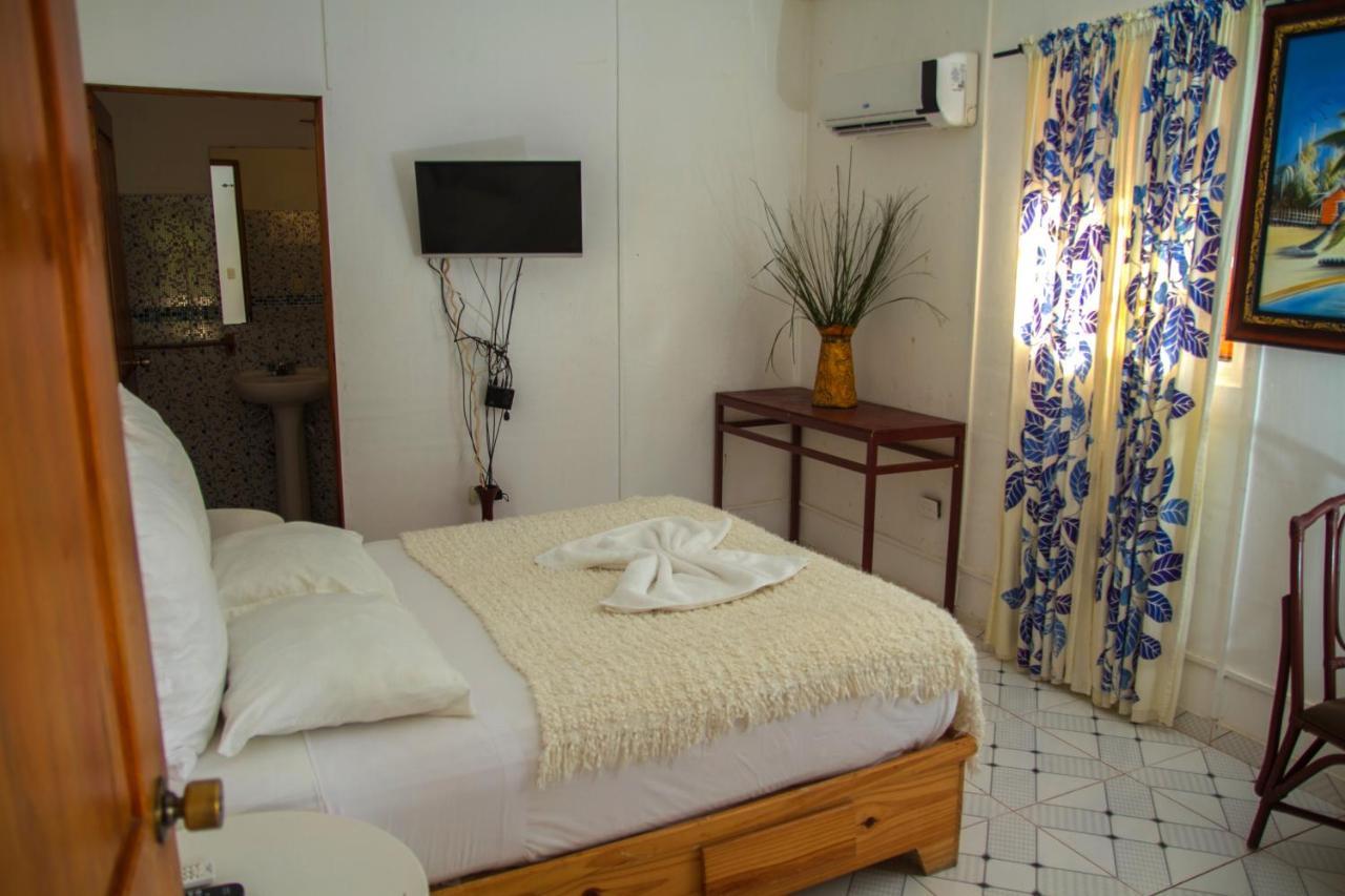 Hotel Colinas del Rey Hato Mayor Del Rey Exterior foto